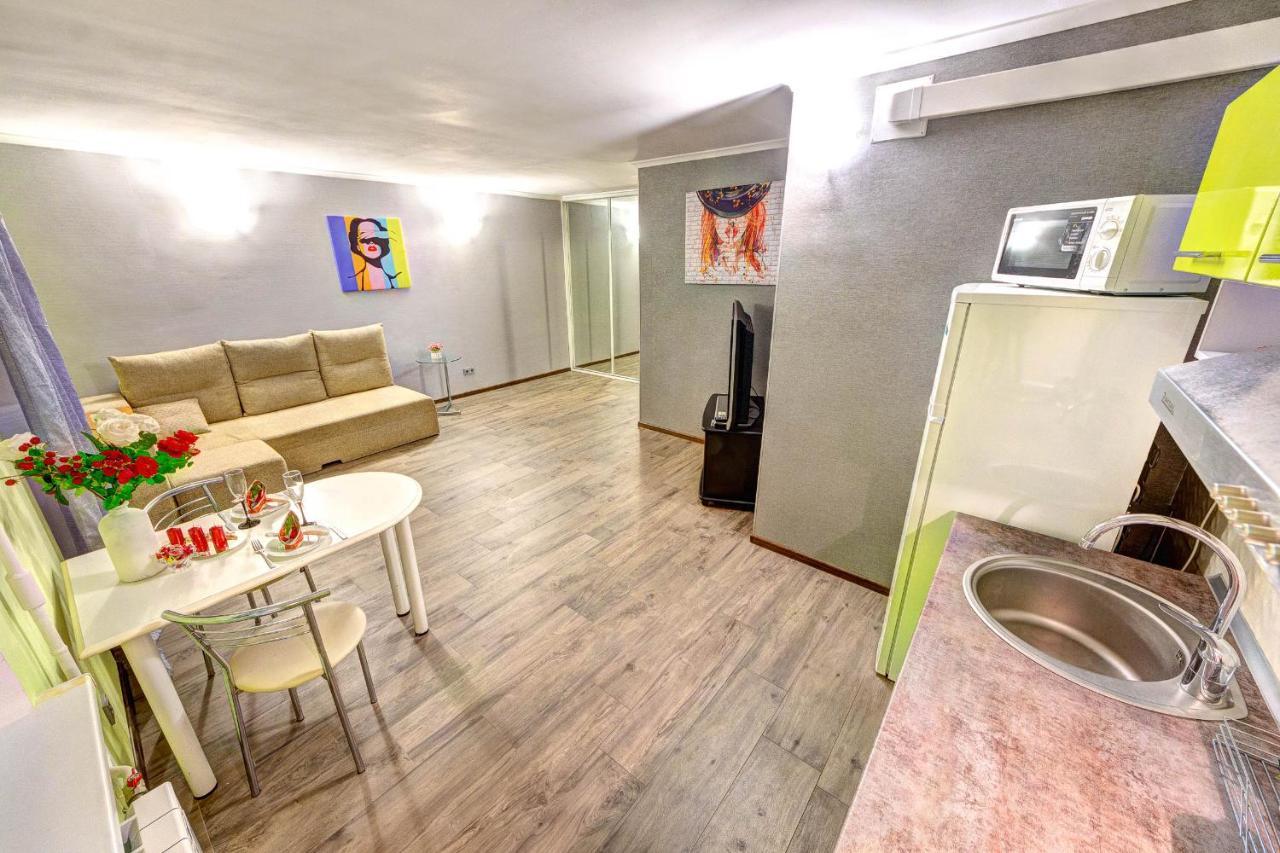 Apartments On Klovsky Descent 20 كييف المظهر الخارجي الصورة