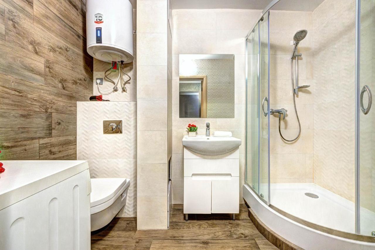 Apartments On Klovsky Descent 20 كييف المظهر الخارجي الصورة